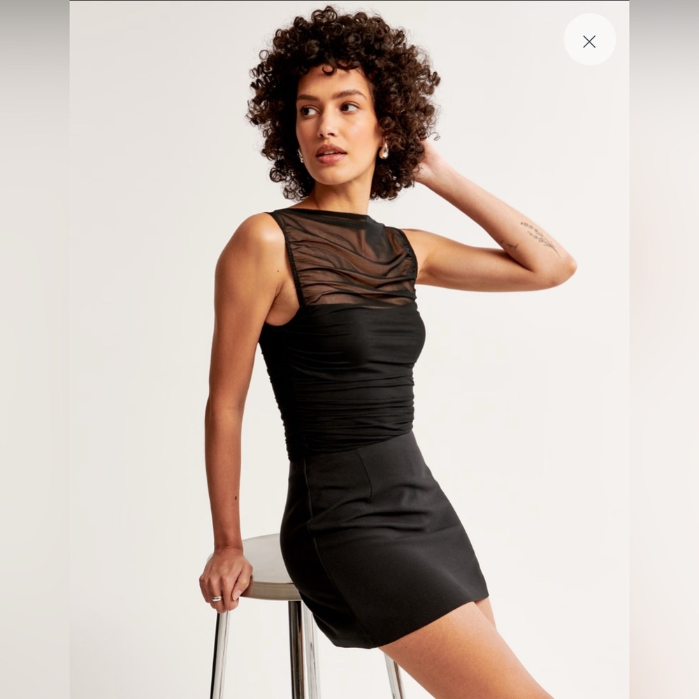 Abercrombie & Fitch Ruched Mesh Top